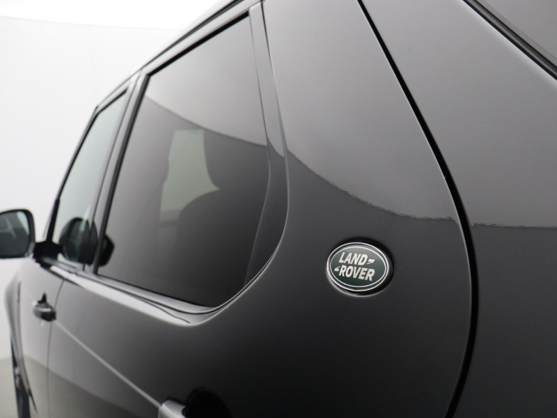 2023 (73) LAND ROVER DISCOVERY 3.0 D300 Dynamic SE 5dr Auto 5842286