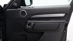 2023 (73) LAND ROVER DISCOVERY 3.0 D300 Dynamic SE 5dr Auto 5842326