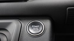 2025 (25) LAND ROVER DEFENDER 3.0 D350 S 90 3dr Auto 5736908
