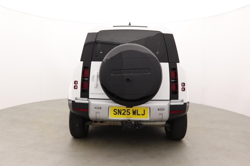 2025 (25) LAND ROVER DEFENDER 3.0 D350 S 90 3dr Auto 5736872