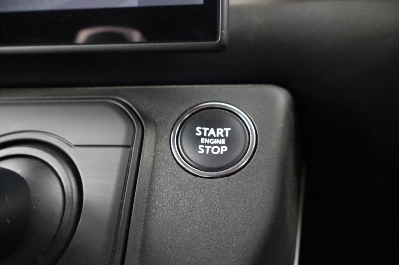 2025 (25) LAND ROVER DEFENDER 3.0 D350 X-Dynamic HSE 90 3dr Auto 5763386