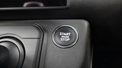 2025 (25) LAND ROVER DEFENDER 3.0 D350 X-Dynamic HSE 90 3dr Auto 5763386