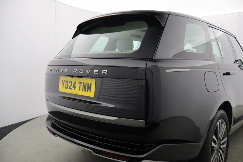 2024 (24) LAND ROVER RANGE ROVER 3.0 P460e SE 4dr Auto 5780321