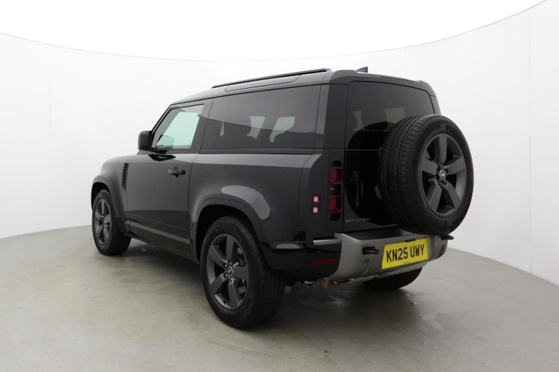 2025 (25) LAND ROVER DEFENDER 3.0 D350 X-Dynamic HSE 90 3dr Auto