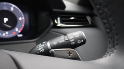 2024 (74) LAND ROVER RANGE ROVER VELAR 2.0 D200 MHEV Dynamic SE 5dr Auto 5758358