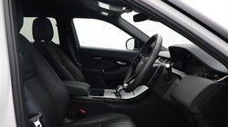 2025 (25) LAND ROVER RANGE ROVER EVOQUE 2.0 D200 Dynamic SE 5dr Auto 5758788