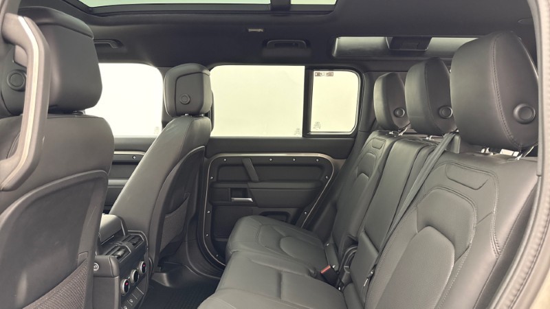 2025 (74) LAND ROVER DEFENDER 3.0 D350 X-Dynamic HSE 110 5dr Auto [7 Seat] 5761247