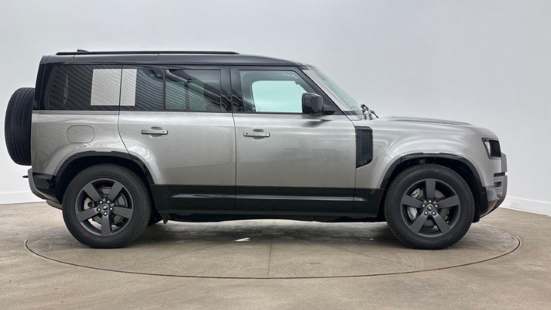 2025 (74) LAND ROVER DEFENDER 3.0 D350 X-Dynamic HSE 110 5dr Auto [7 Seat] 5761248