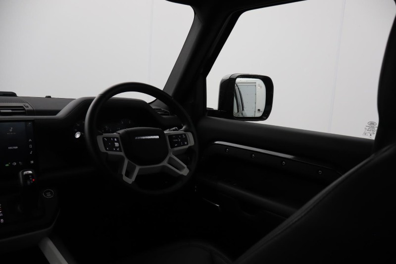 2025 (74) LAND ROVER DEFENDER 3.0 D350 X-Dynamic HSE 110 5dr Auto [7 Seat] 5758572