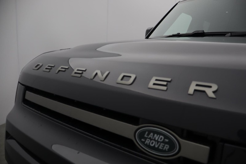 2025 (74) LAND ROVER DEFENDER 3.0 D350 X-Dynamic HSE 110 5dr Auto [7 Seat] 5758563
