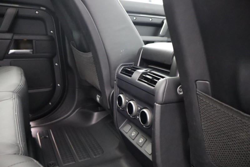 2025 (74) LAND ROVER DEFENDER 3.0 D350 X-Dynamic HSE 110 5dr Auto [7 Seat] 5758565