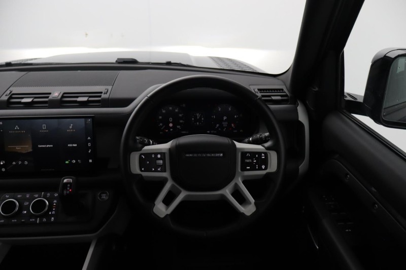 2025 (74) LAND ROVER DEFENDER 3.0 D350 X-Dynamic HSE 110 5dr Auto [7 Seat] 5758570