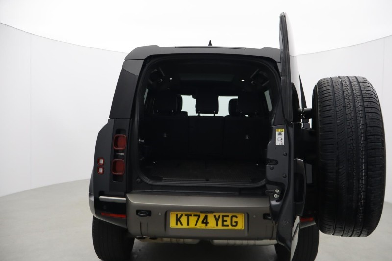 2025 (74) LAND ROVER DEFENDER 3.0 D350 X-Dynamic HSE 110 5dr Auto [7 Seat] 5758547