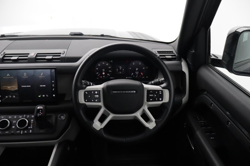 2025 (74) LAND ROVER DEFENDER 3.0 D350 X-Dynamic HSE 110 5dr Auto [7 Seat] 5758571