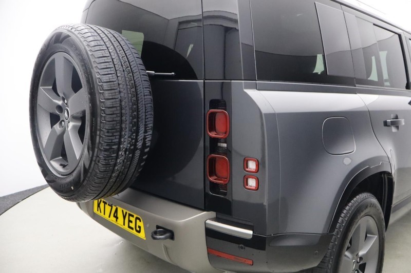 2025 (74) LAND ROVER DEFENDER 3.0 D350 X-Dynamic HSE 110 5dr Auto [7 Seat] 5758542