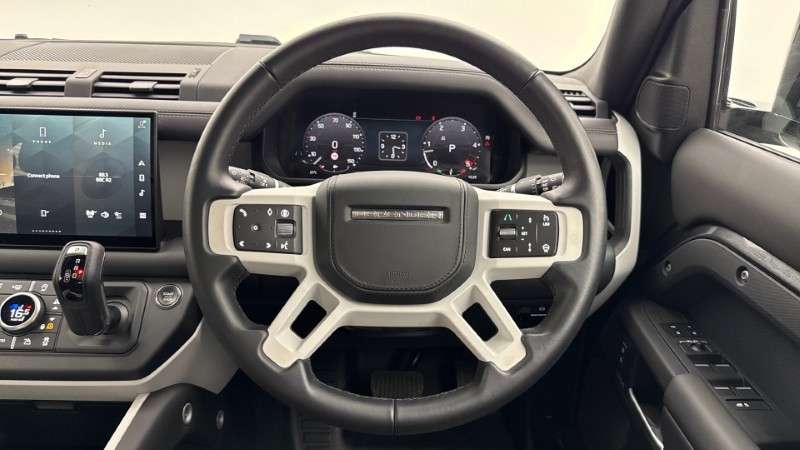 2025 (25) LAND ROVER DEFENDER 3.0 D350 X-Dynamic HSE 110 5dr Auto [7 Seat] 5754492