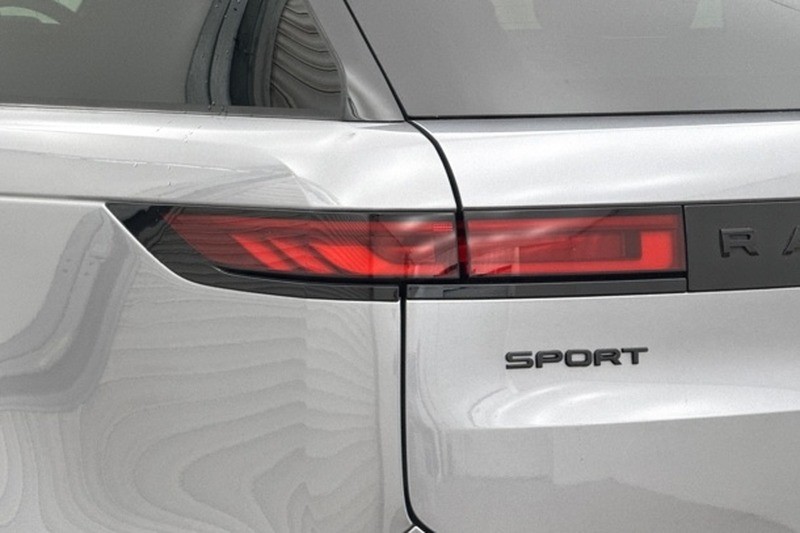 2024 (74) LAND ROVER RANGE ROVER SPORT 3.0 D300 Dynamic SE 5dr Auto 5751507