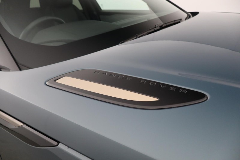 2025 (25) LAND ROVER RANGE ROVER VELAR 2.0 D200 MHEV Autobiography 5dr Auto [Revised] 5761079