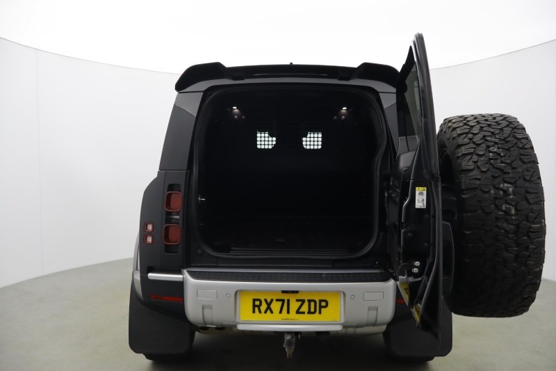 2021 (71) LAND ROVER COMMERCIAL DEFENDER 3.0 D200 Hard Top Auto [3 Seat] 5777883