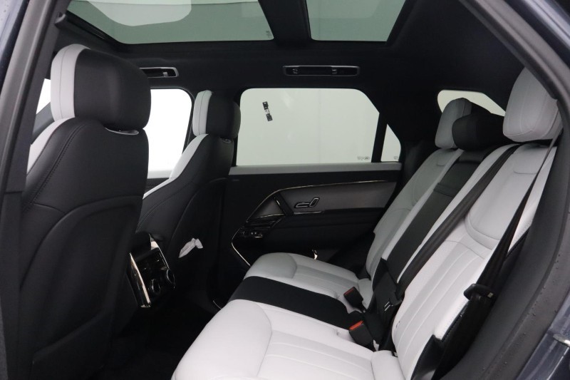 2025 (74) LAND ROVER RANGE ROVER SPORT 3.0 D300 Dynamic SE 5dr Auto 5777016