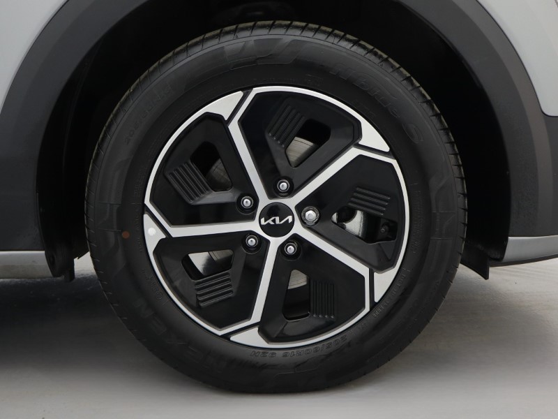 2025 (74) KIA NIRO 1.6 GDi 127 Hybrid 2 Nav 5dr DCT 4298914