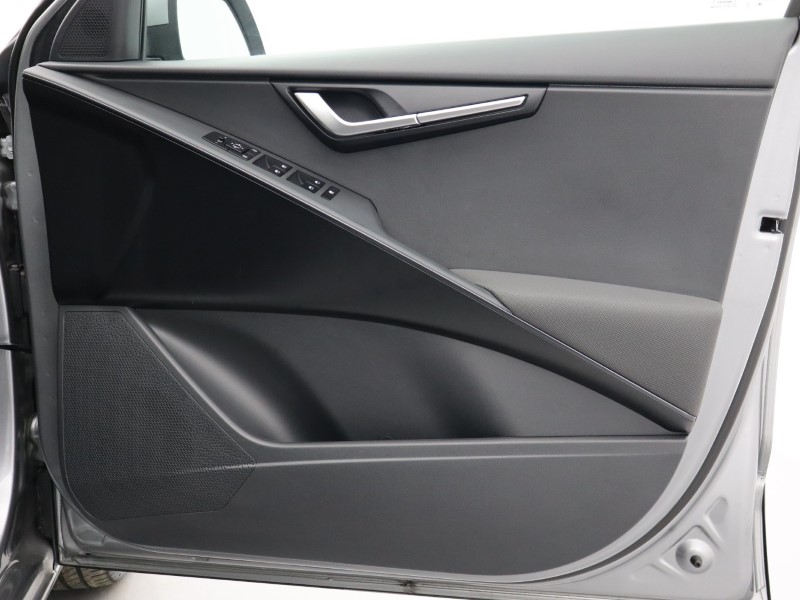 2025 (74) KIA NIRO 1.6 GDi 127 Hybrid 2 Nav 5dr DCT 4298930