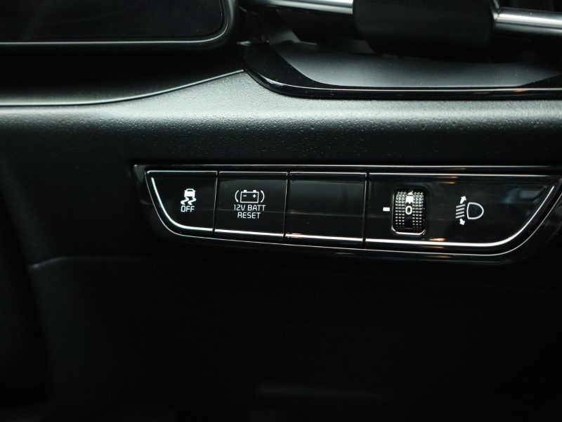 2025 (74) KIA NIRO 1.6 GDi 127 Hybrid 2 Nav 5dr DCT 4298936