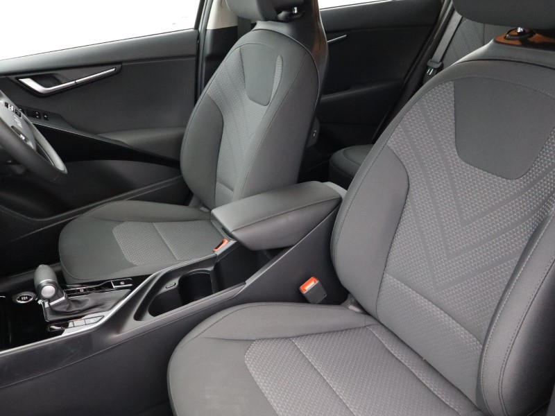 2025 (74) KIA NIRO 1.6 GDi 127 Hybrid 2 Nav 5dr DCT 4298921