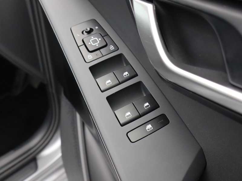 2025 (74) KIA NIRO 1.6 GDi 127 Hybrid 2 Nav 5dr DCT 4298931