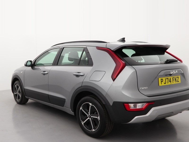 2025 (74) KIA NIRO 1.6 GDi 127 Hybrid 2 Nav 5dr DCT 4298908