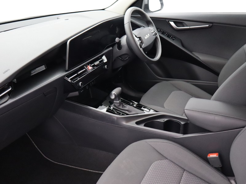 2025 (74) KIA NIRO 1.6 GDi 127 Hybrid 2 Nav 5dr DCT 4298920