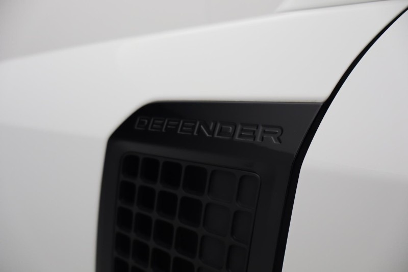 2024 (24) LAND ROVER COMMERCIAL DEFENDER 3.0 D250 Hard Top Auto 5799644