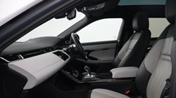 2021 (21) LAND ROVER RANGE ROVER EVOQUE 2.0 D180 First Edition 5dr Auto 5768542