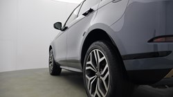 2021 (21) LAND ROVER RANGE ROVER EVOQUE 2.0 D180 First Edition 5dr Auto 5768532