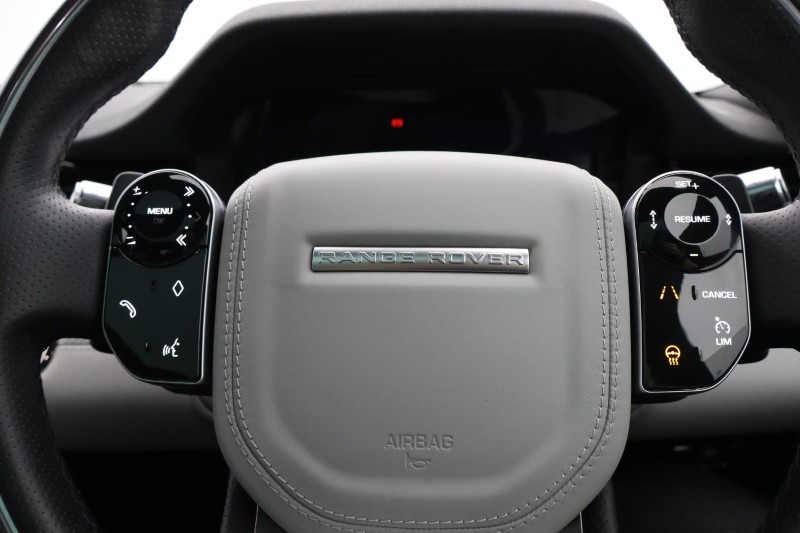 2021 (21) LAND ROVER RANGE ROVER EVOQUE 2.0 D180 First Edition 5dr Auto 5768600