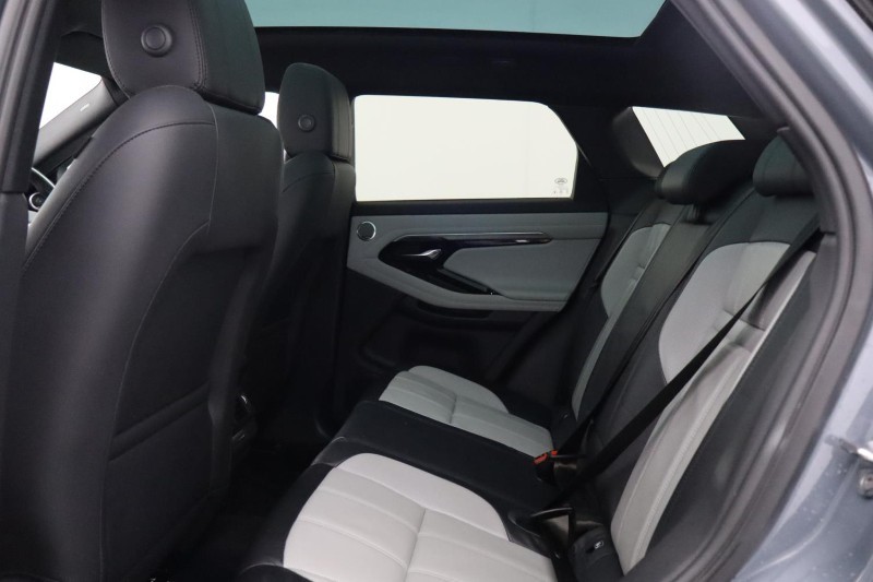 2021 (21) LAND ROVER RANGE ROVER EVOQUE 2.0 D180 First Edition 5dr Auto 5768544