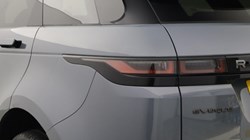 2021 (21) LAND ROVER RANGE ROVER EVOQUE 2.0 D180 First Edition 5dr Auto 5768530