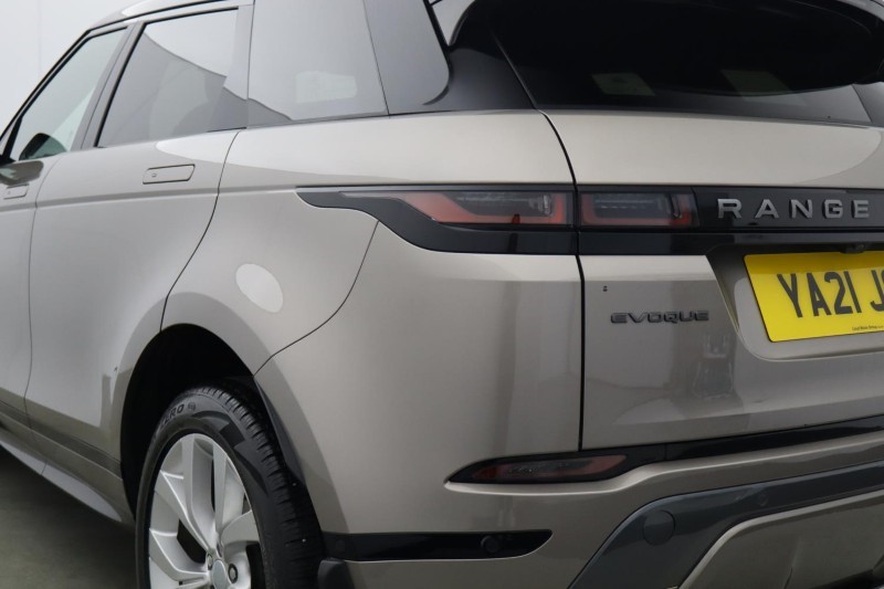 2021 (21) LAND ROVER RANGE ROVER EVOQUE 2.0 D200 R-Dynamic HSE 5dr Auto 5817256
