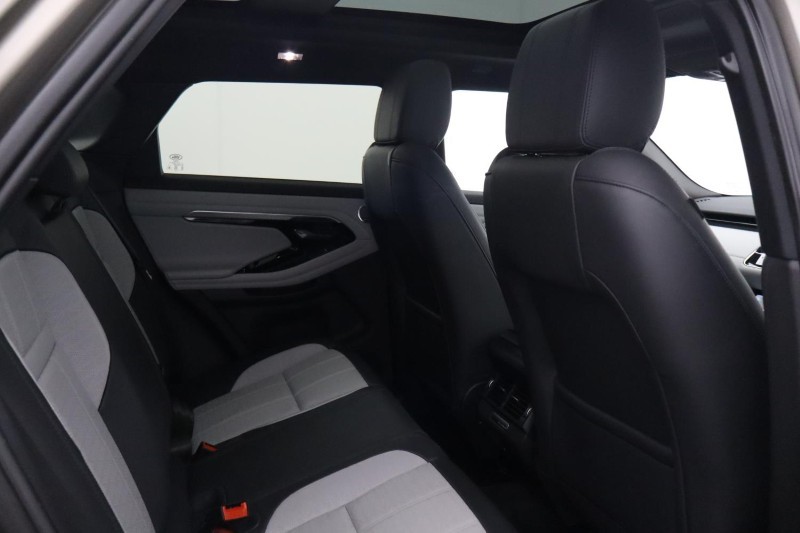 2021 (21) LAND ROVER RANGE ROVER EVOQUE 2.0 D200 R-Dynamic HSE 5dr Auto 5817270