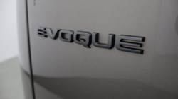 2021 (21) LAND ROVER RANGE ROVER EVOQUE 2.0 D200 R-Dynamic HSE 5dr Auto 5817255