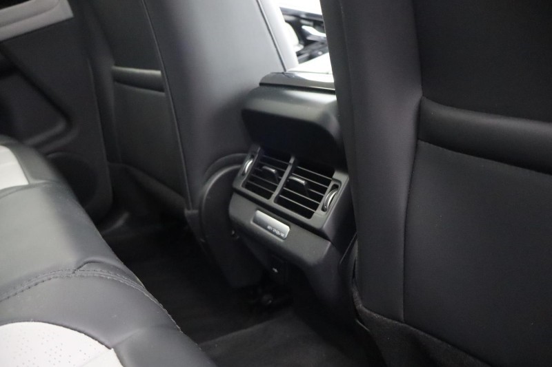 2021 (21) LAND ROVER RANGE ROVER EVOQUE 2.0 D200 R-Dynamic HSE 5dr Auto 5817272