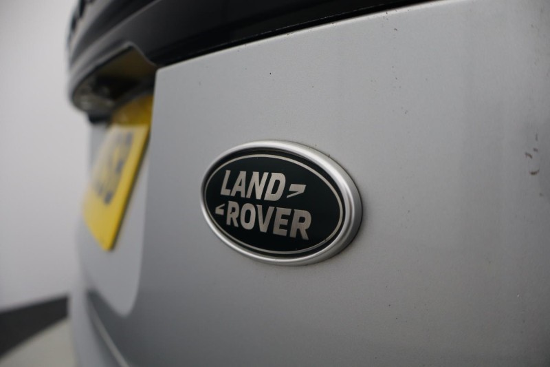 2019 (69) LAND ROVER RANGE ROVER VELAR 2.0 D240 R-Dynamic SE 5dr Auto 5798306