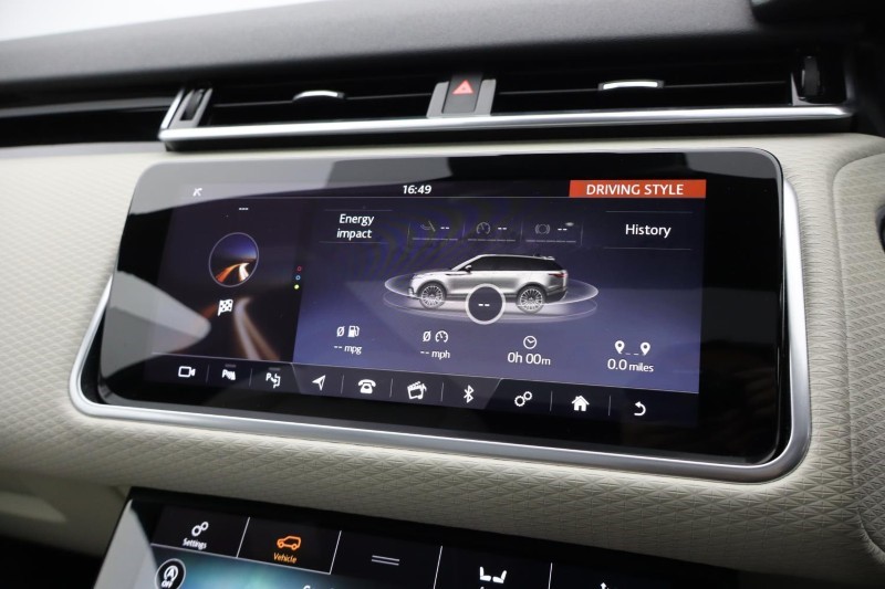 2019 (69) LAND ROVER RANGE ROVER VELAR 2.0 D240 R-Dynamic SE 5dr Auto 5798357