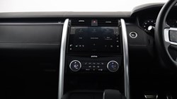 2024 (24) LAND ROVER DISCOVERY 3.0 D300 Metropolitan Edition 5dr Auto 5787716