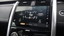 2024 (24) LAND ROVER DISCOVERY 3.0 D300 Metropolitan Edition 5dr Auto 5787736