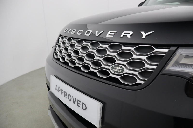 2024 (24) LAND ROVER DISCOVERY 3.0 D300 Metropolitan Edition 5dr Auto 5787760