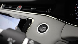 2021 (21) LAND ROVER RANGE ROVER EVOQUE 2.0 P300 R-Dynamic SE 5dr Auto 5791455