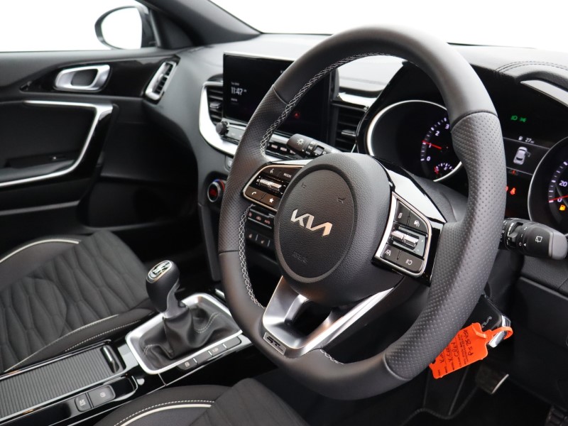 2025 (25) KIA XCEED 1.5T GDi ISG 138 GT-Line 5dr 4535521
