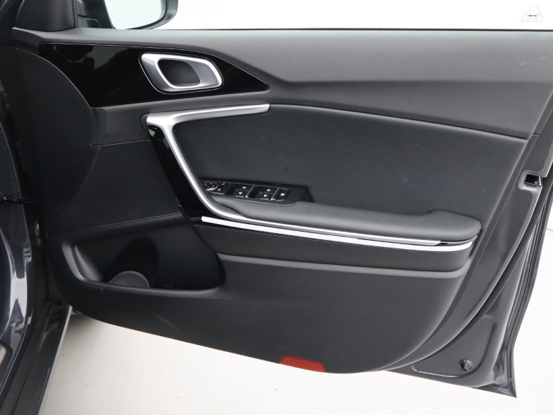 2025 (25) KIA XCEED 1.5T GDi ISG 138 GT-Line 5dr 4535513