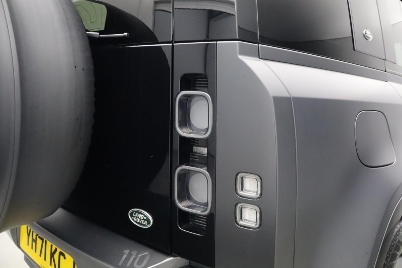 2021 (71) LAND ROVER DEFENDER 5.0 P525 V8 Carpathian Edition 110 5dr Auto 5829235